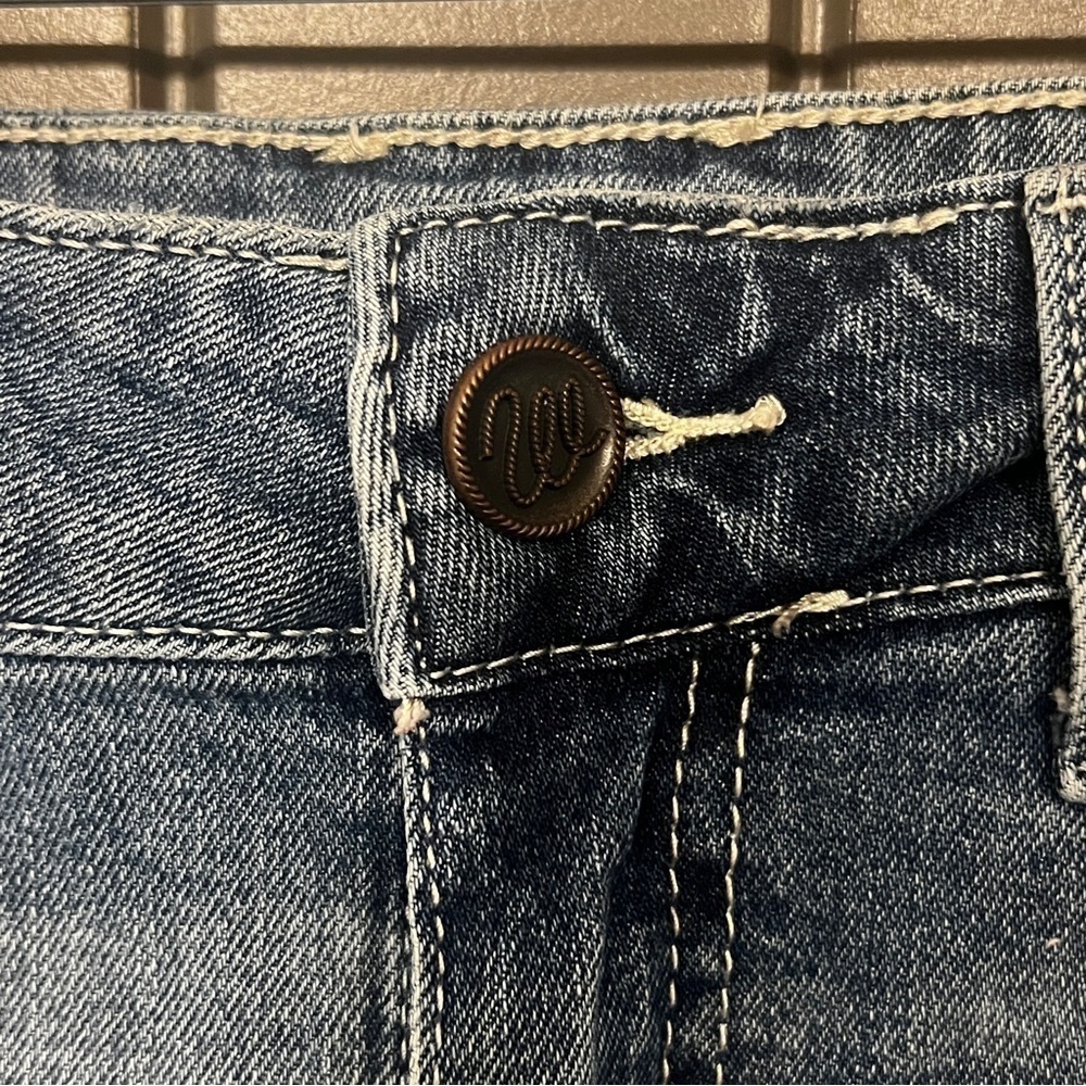 Wrangler Mid Rise Denim Shorts Size 1 - Picture 3 of 9